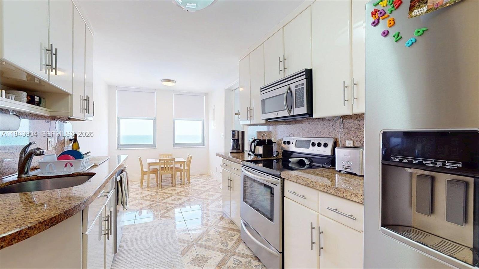 MALAGA TOWERS CONDO - Residential