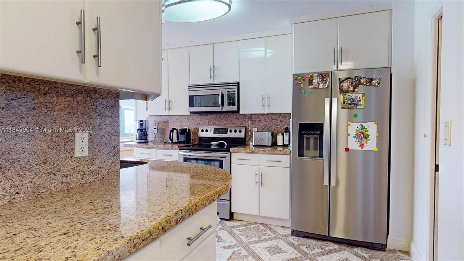 MALAGA TOWERS CONDO - Residential