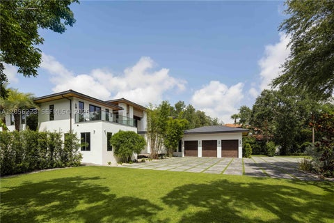 Tiny photo for 6540 SW 123rd St, Pinecrest, FL 33156 (MLS # A12056223)
