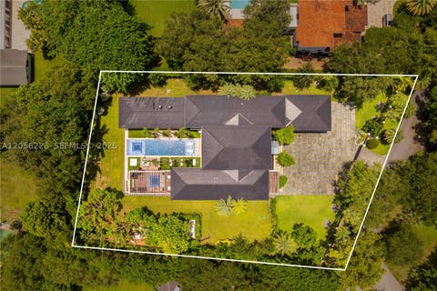Tiny photo for 6540 SW 123rd St, Pinecrest, FL 33156 (MLS # A12056223)