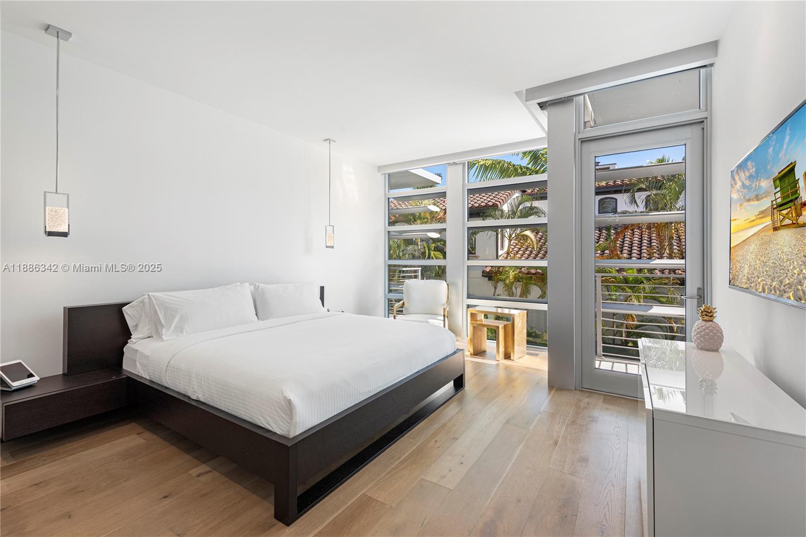 HIBISCUS ISLAND - Residential Lease