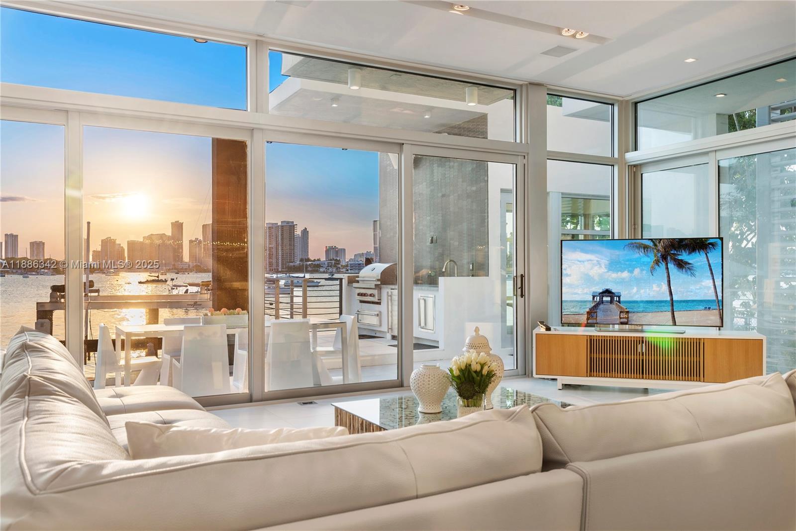 HIBISCUS ISLAND - Residential Lease