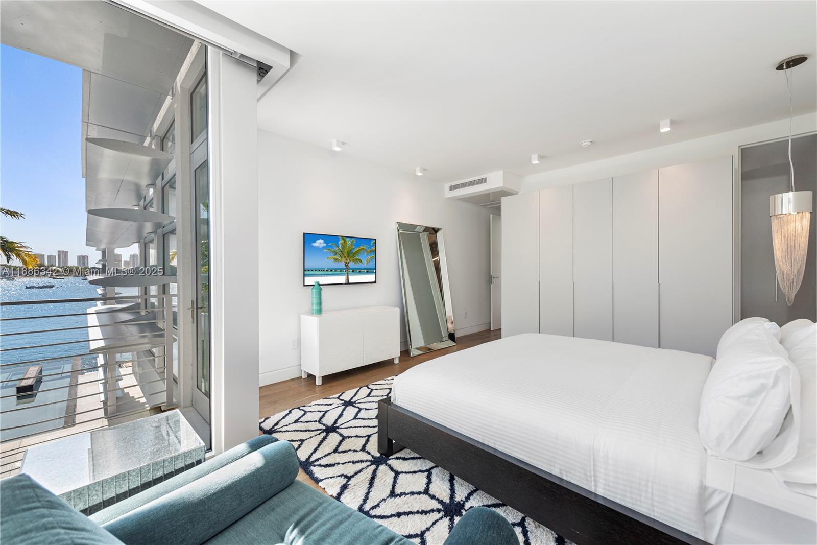 HIBISCUS ISLAND - Residential Lease