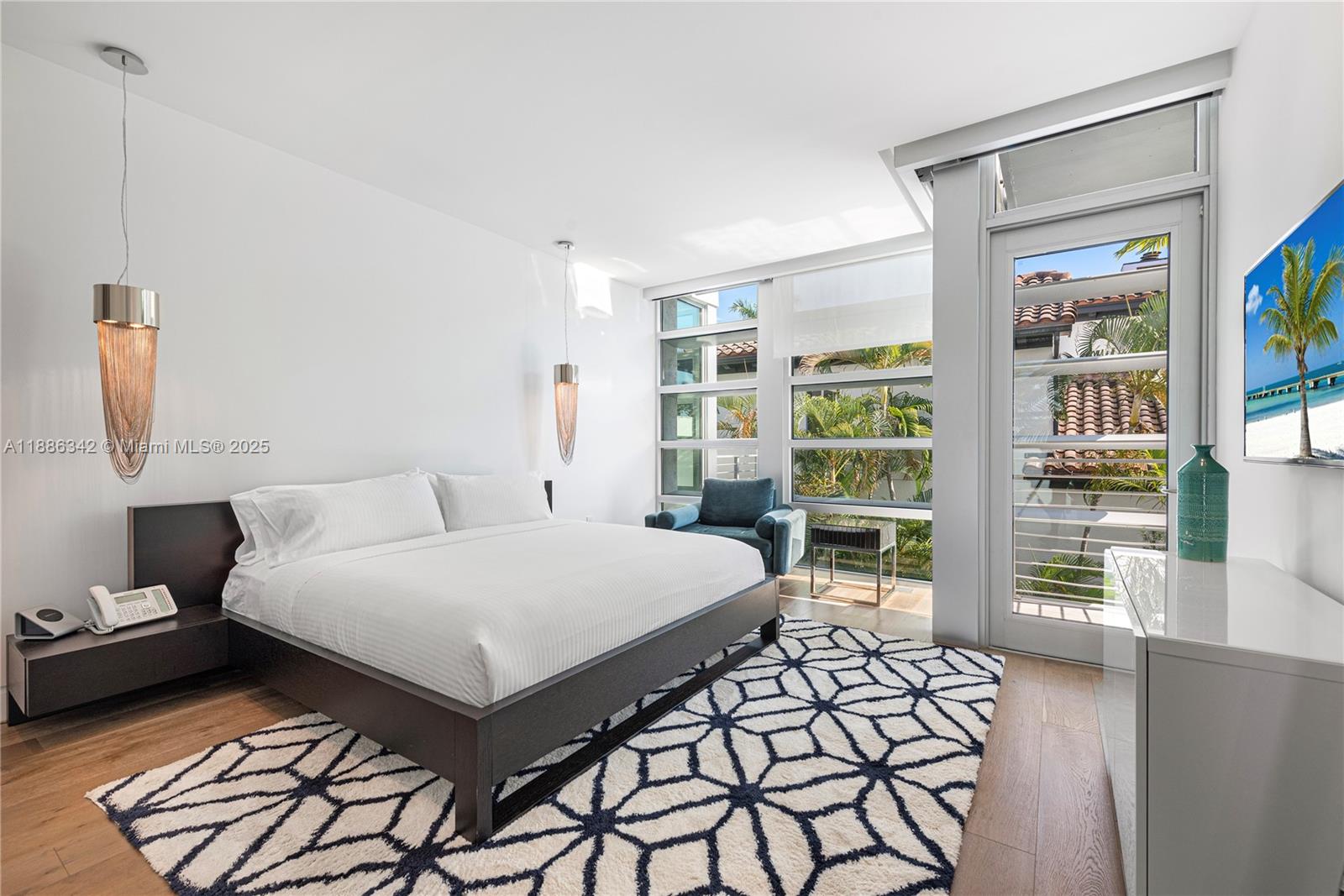 HIBISCUS ISLAND - Residential Lease