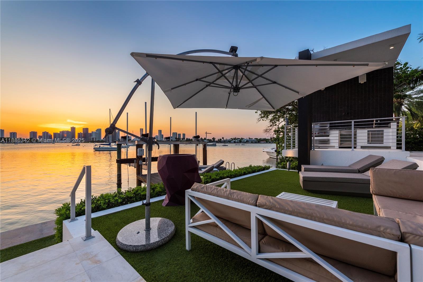 HIBISCUS ISLAND - Residential Lease