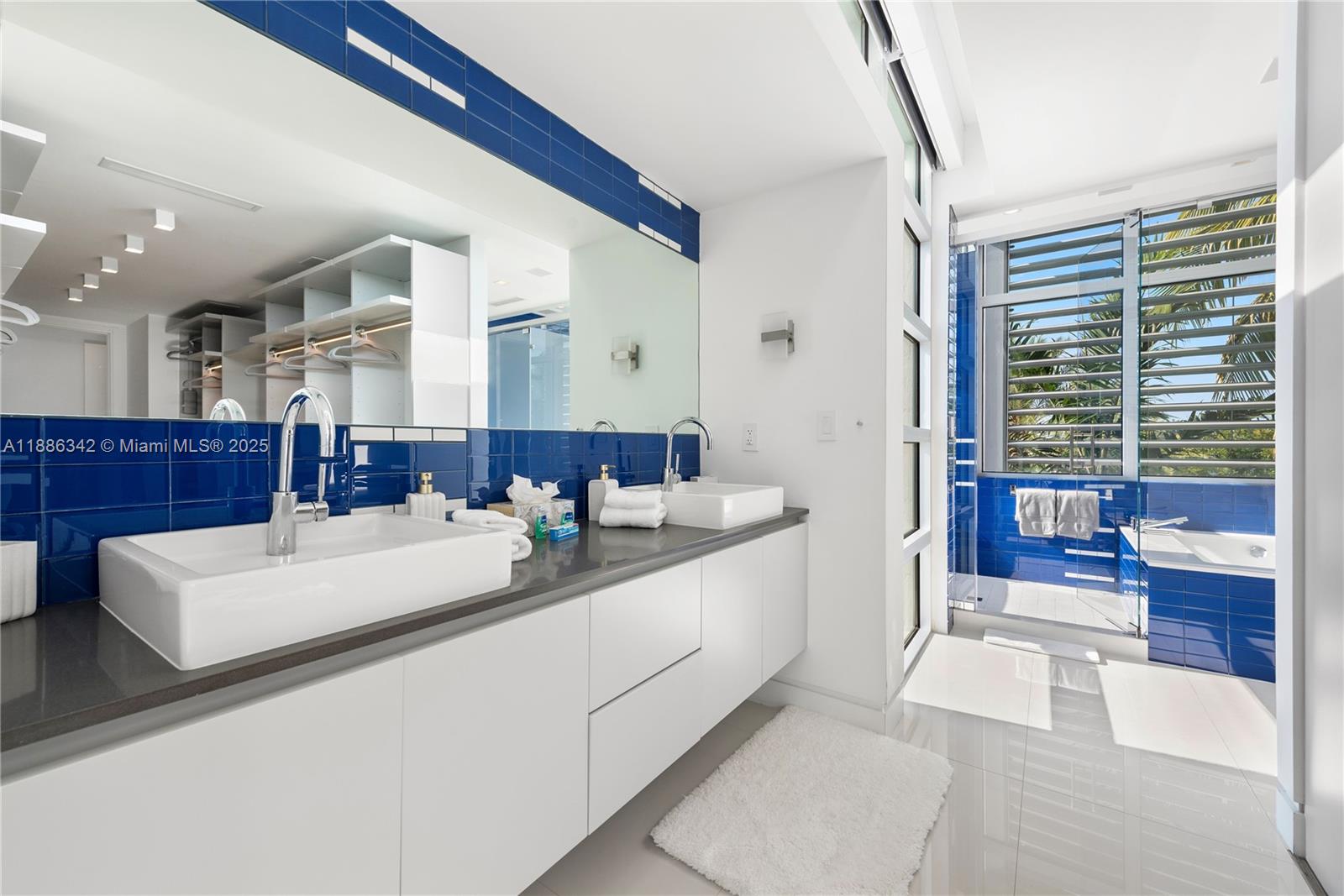 HIBISCUS ISLAND - Residential Lease