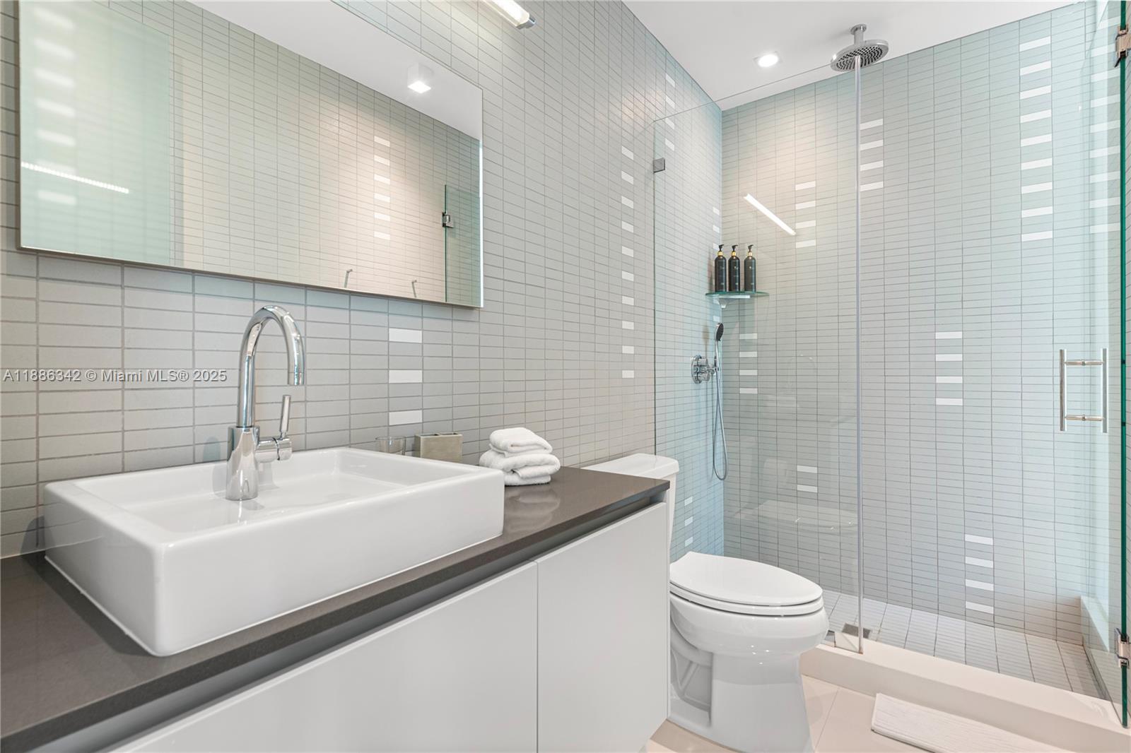 HIBISCUS ISLAND - Residential Lease