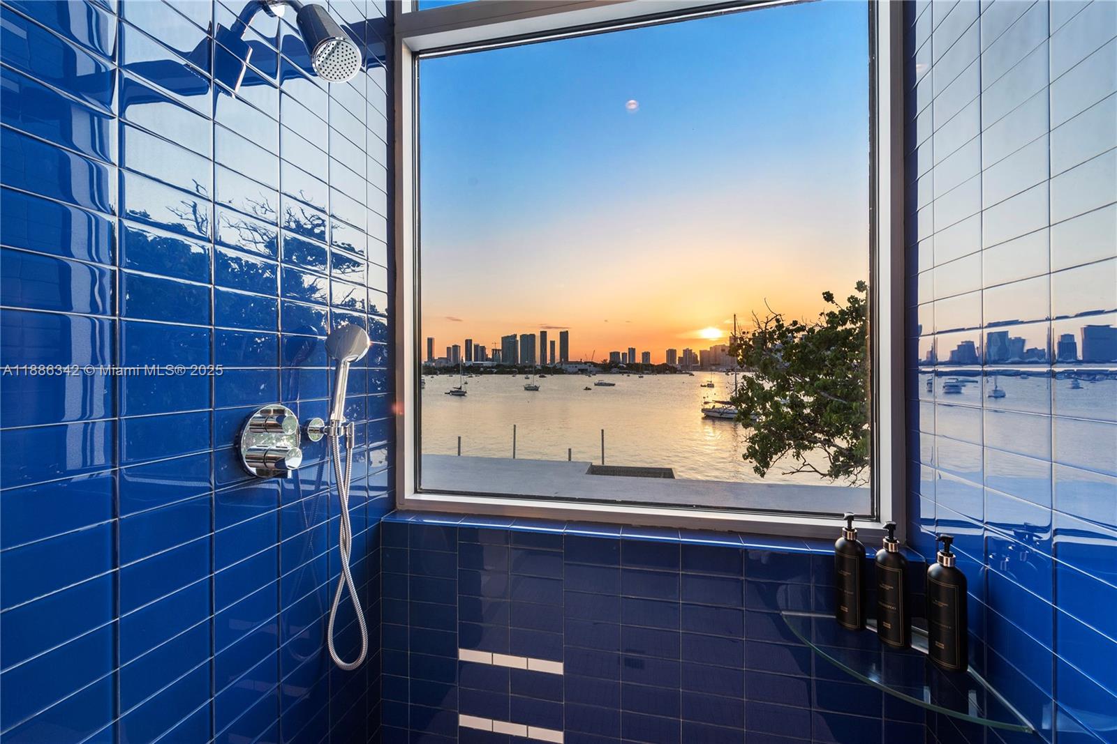 HIBISCUS ISLAND - Residential Lease