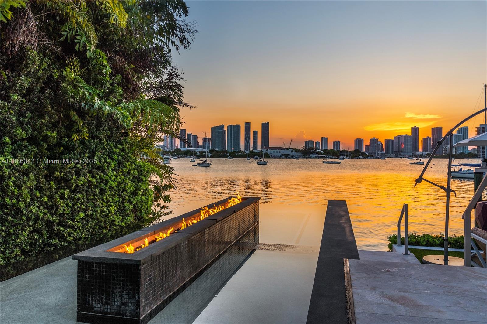 HIBISCUS ISLAND - Residential Lease