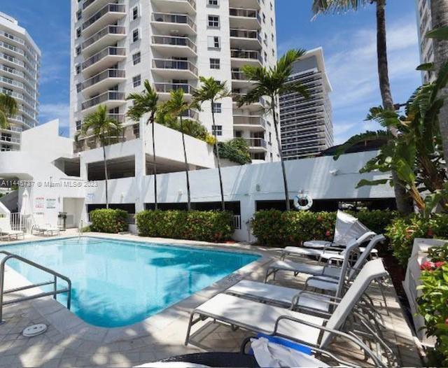 LA RIVE GAUCHE CONDO - Residential