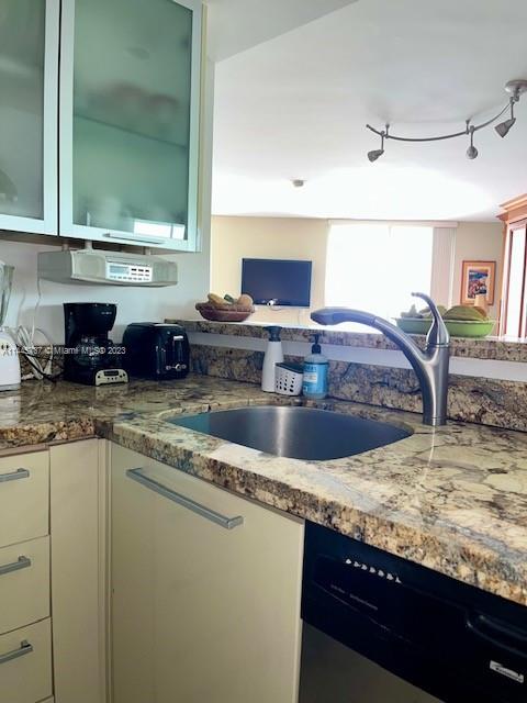 LA RIVE GAUCHE CONDO - Residential