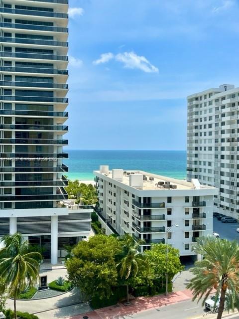 LA RIVE GAUCHE CONDO - Residential