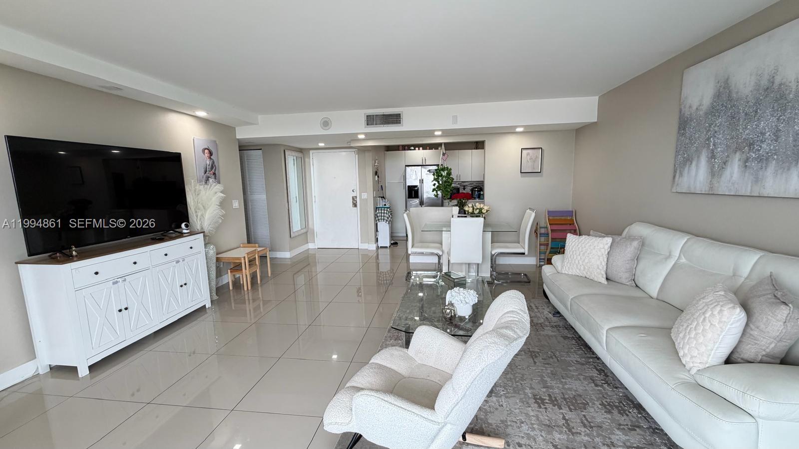 SAILBOAT CAY CONDO - Residential