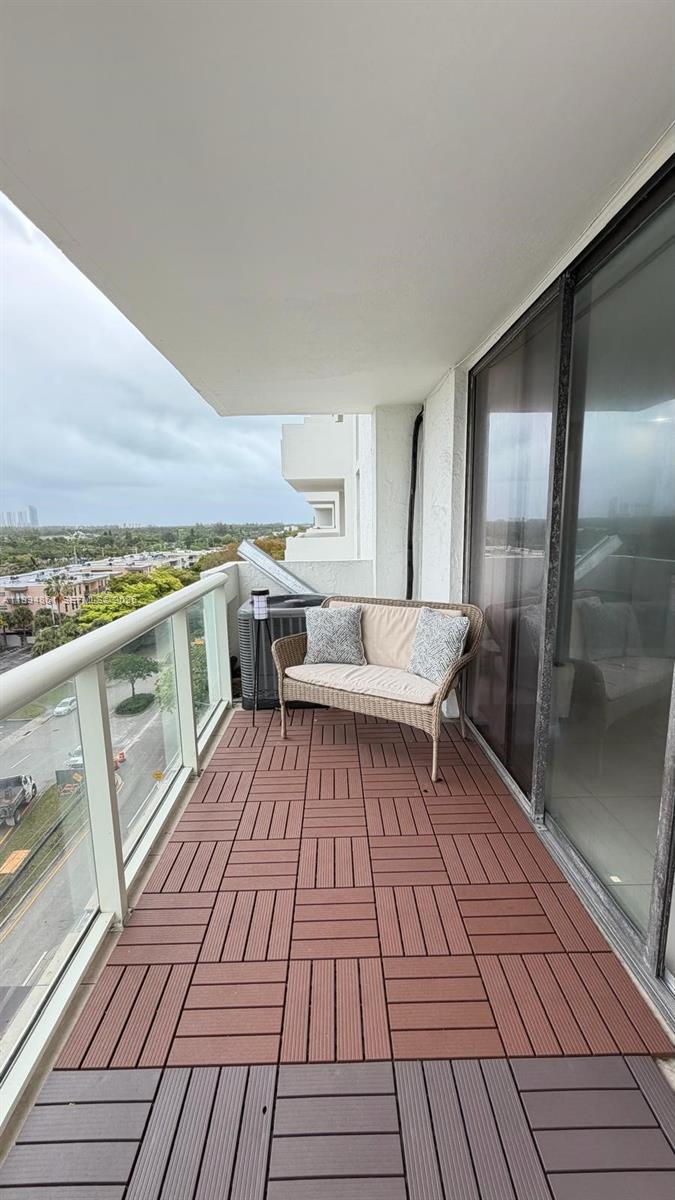 SAILBOAT CAY CONDO - Residential