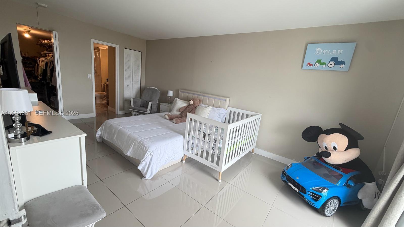 SAILBOAT CAY CONDO - Residential