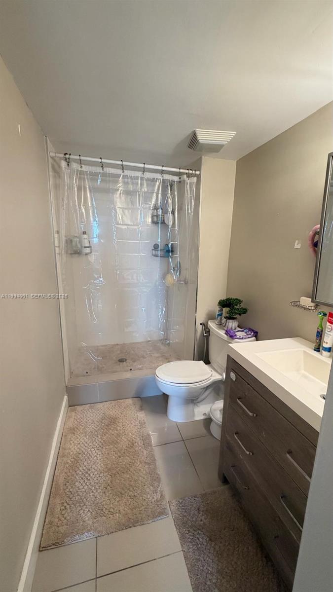 SAILBOAT CAY CONDO - Residential