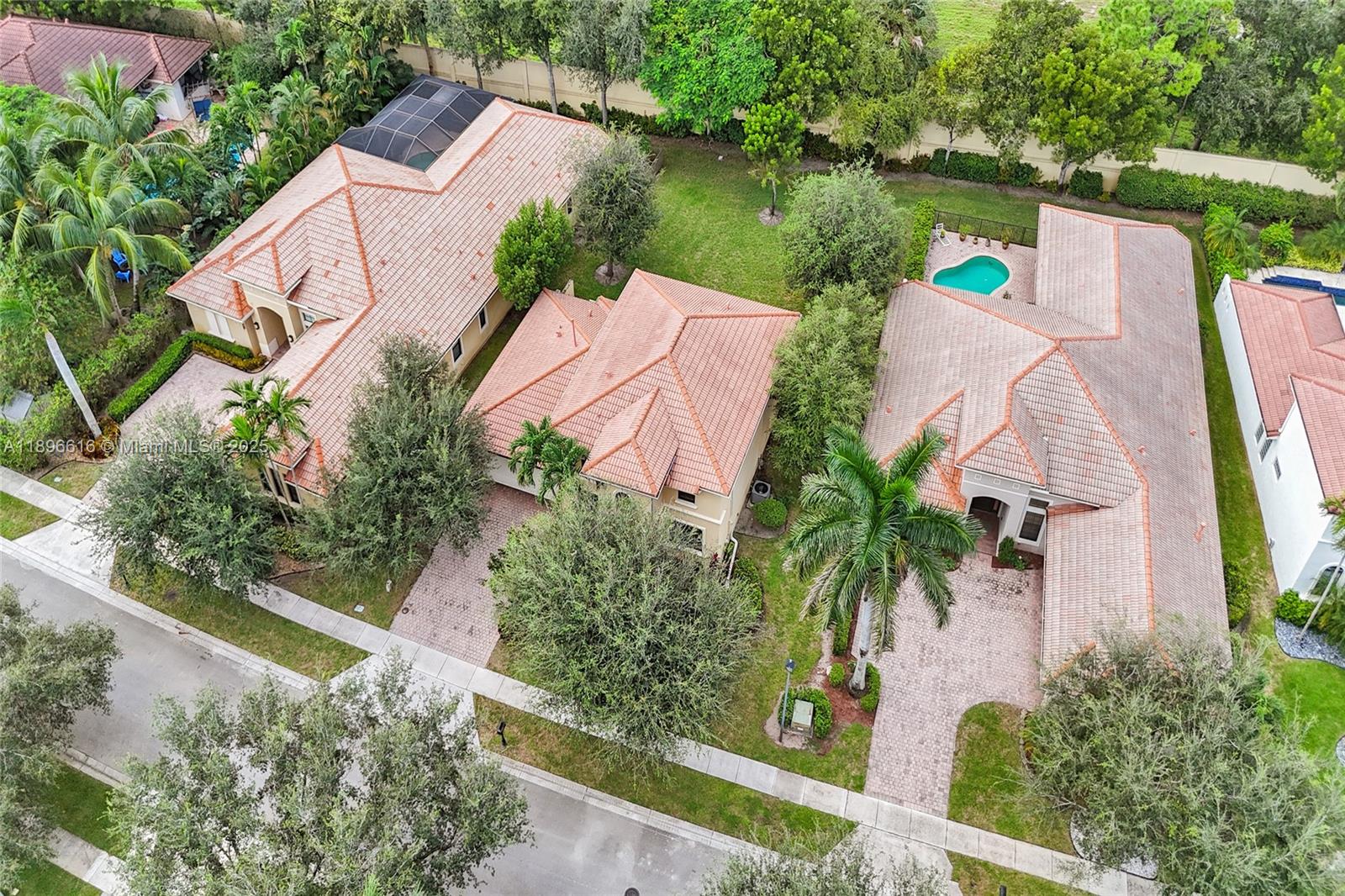 CASA BELLA - Residential