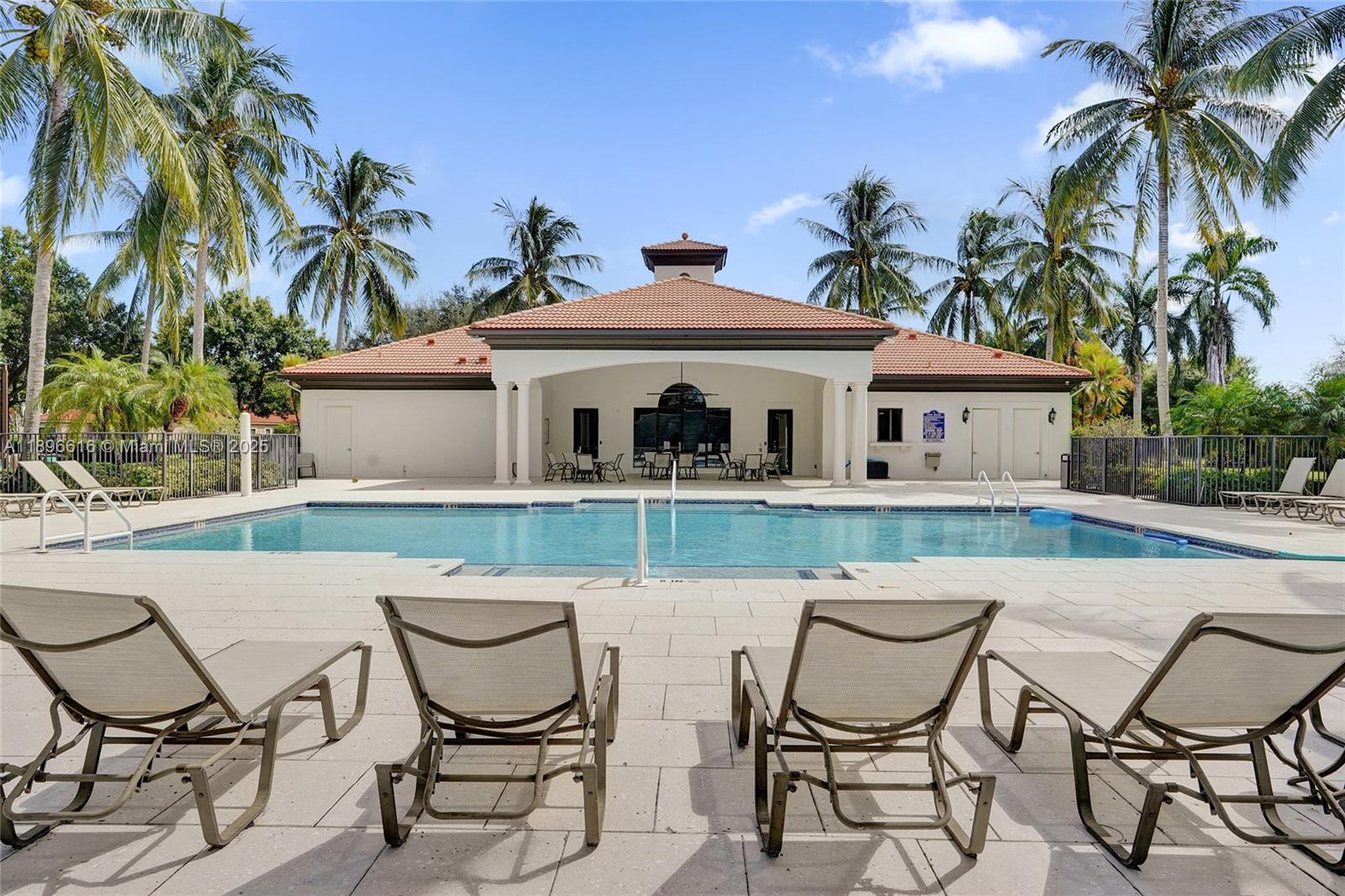 CASA BELLA - Residential