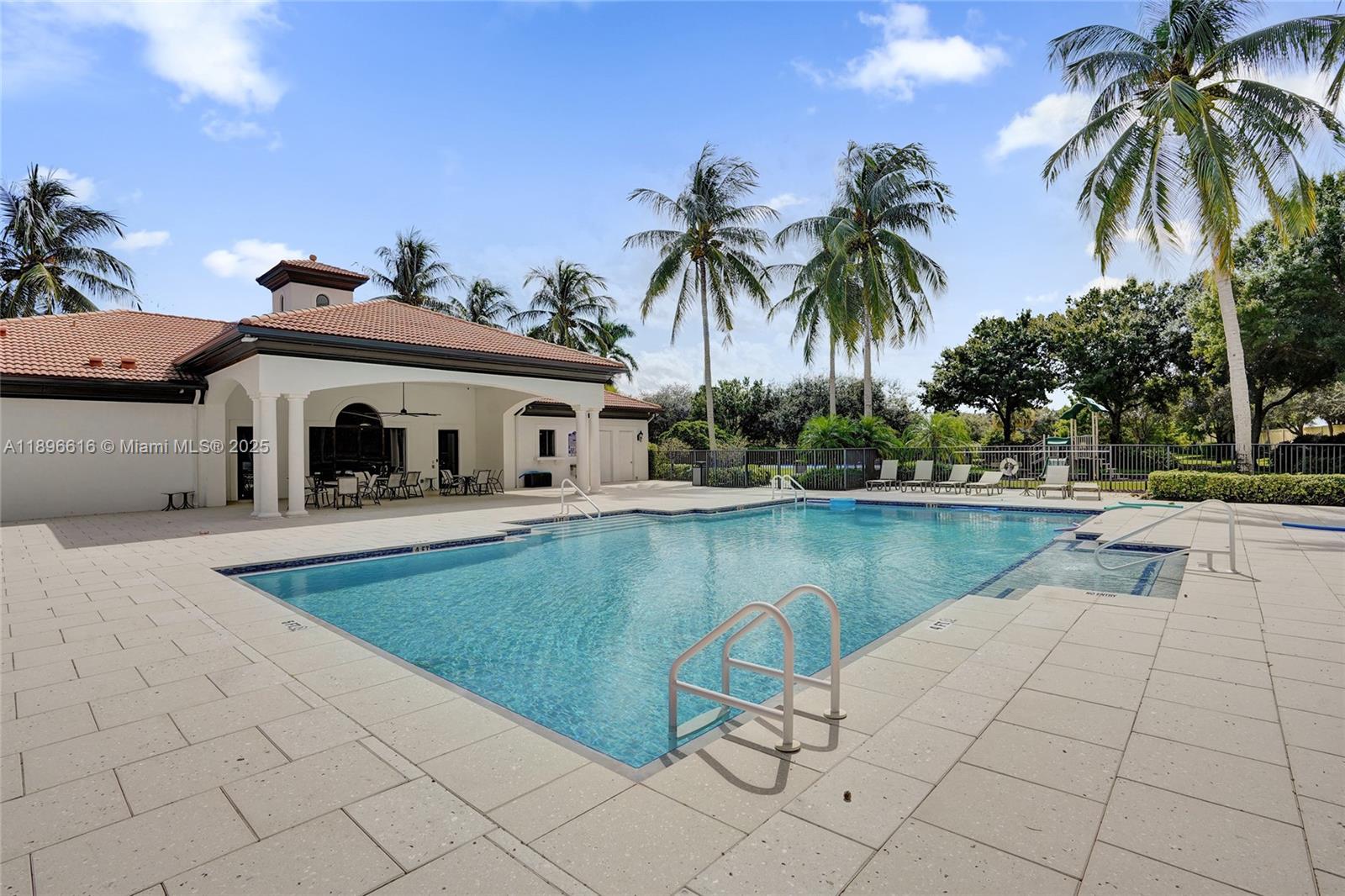 CASA BELLA - Residential