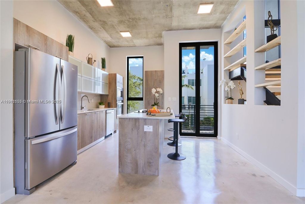 Photo of 645 NE 4th Ave #320, Fort Lauderdale, FL 33304 (MLS # A11912153)