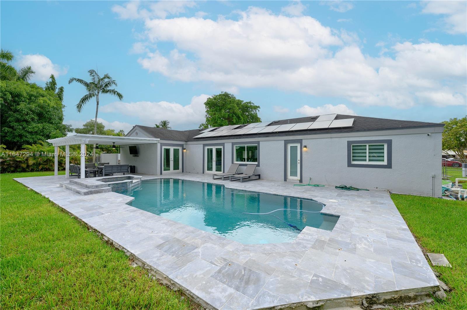 WEITZER SHAUNA MEADOWS SE - Residential