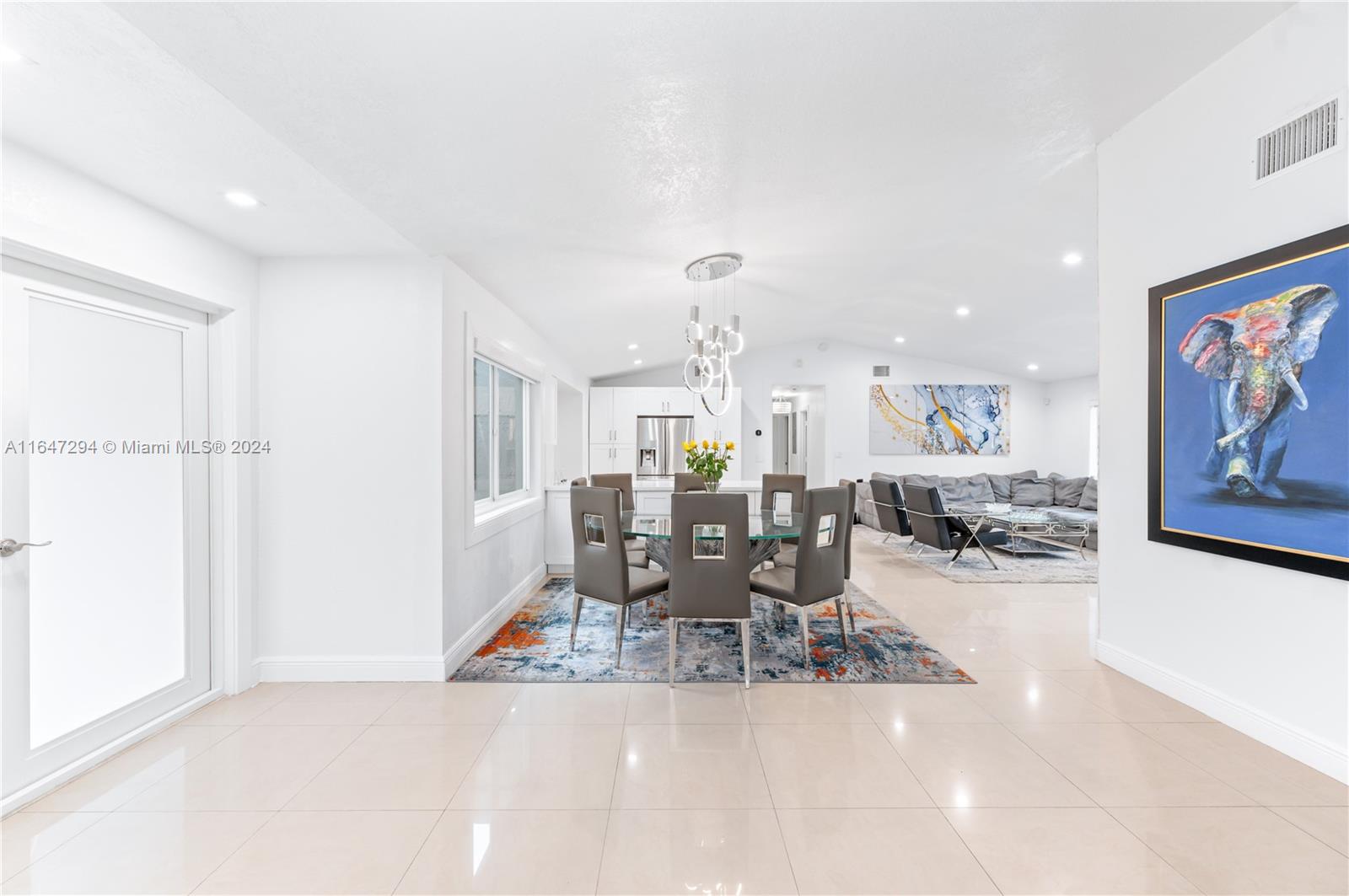 WEITZER SHAUNA MEADOWS SE - Residential