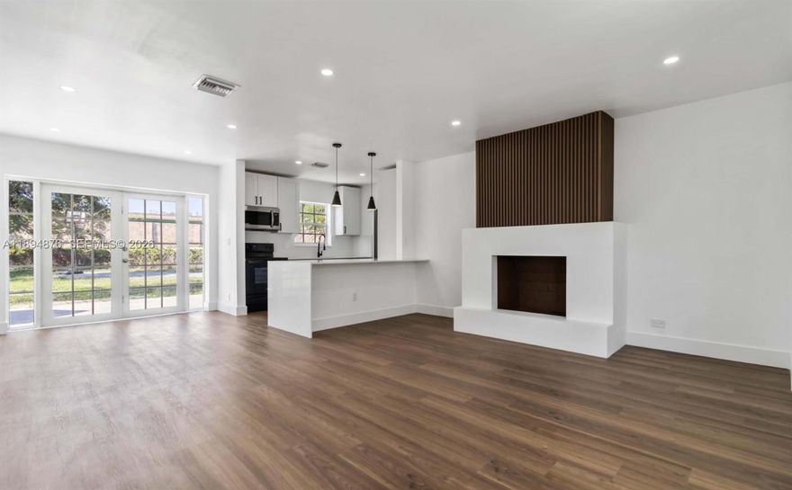 SELLER MOTIVATED — $5,000 TOWARD BUYER’S CLOSING COSTS!
Move-in ready, fully renovated 3-bedroom, 2-bath single-family home featuring a new roof, central A/C, modern bathrooms, and a bright open-concept layout filled with natural light. The updated kitchen flows seamlessly into the dining and living areas, creating a functional and welcoming space for everyday living and entertaining.

Enjoy a spacious backyard with room to expand, ideal for a pool, boat or RV parking, or outdoor entertaining. The property also includes a convenient driveway and an outdoor storage shed for added storage and functionality.

Located in a desirable Plantation neighborhood, close to top-rated schools, shopping, dining, and major highways for easy commuting.