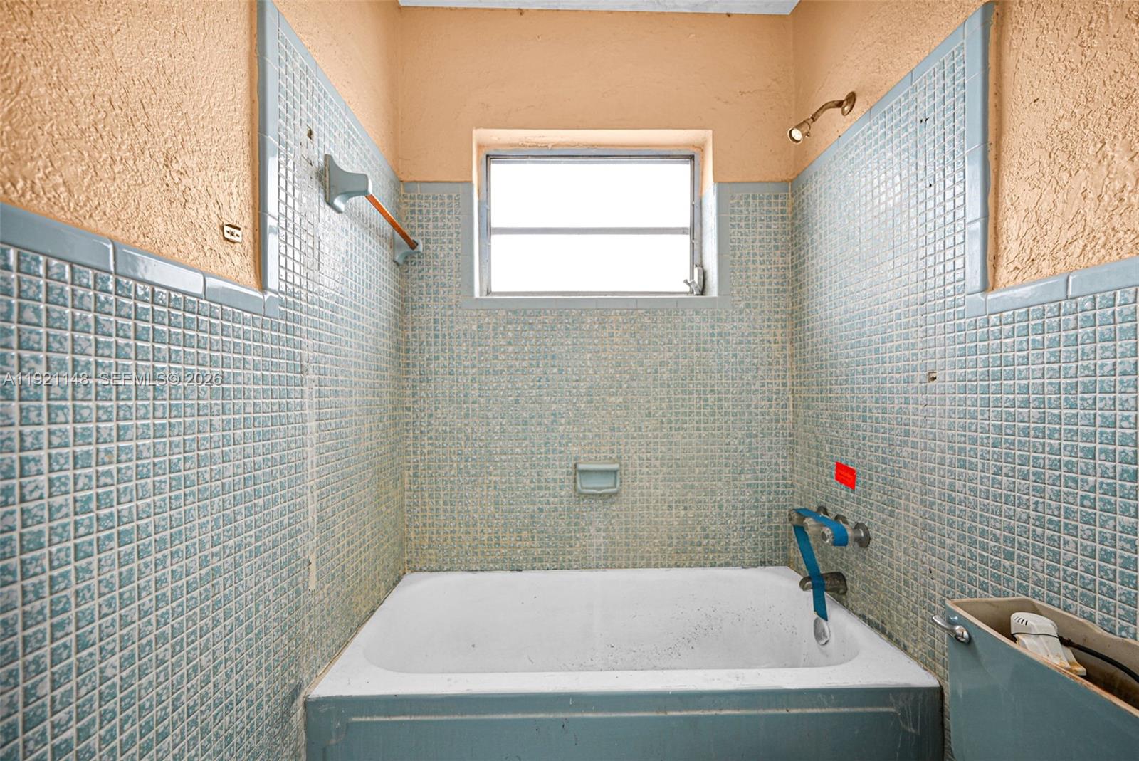 HIALEAH HOMESITES - Residential