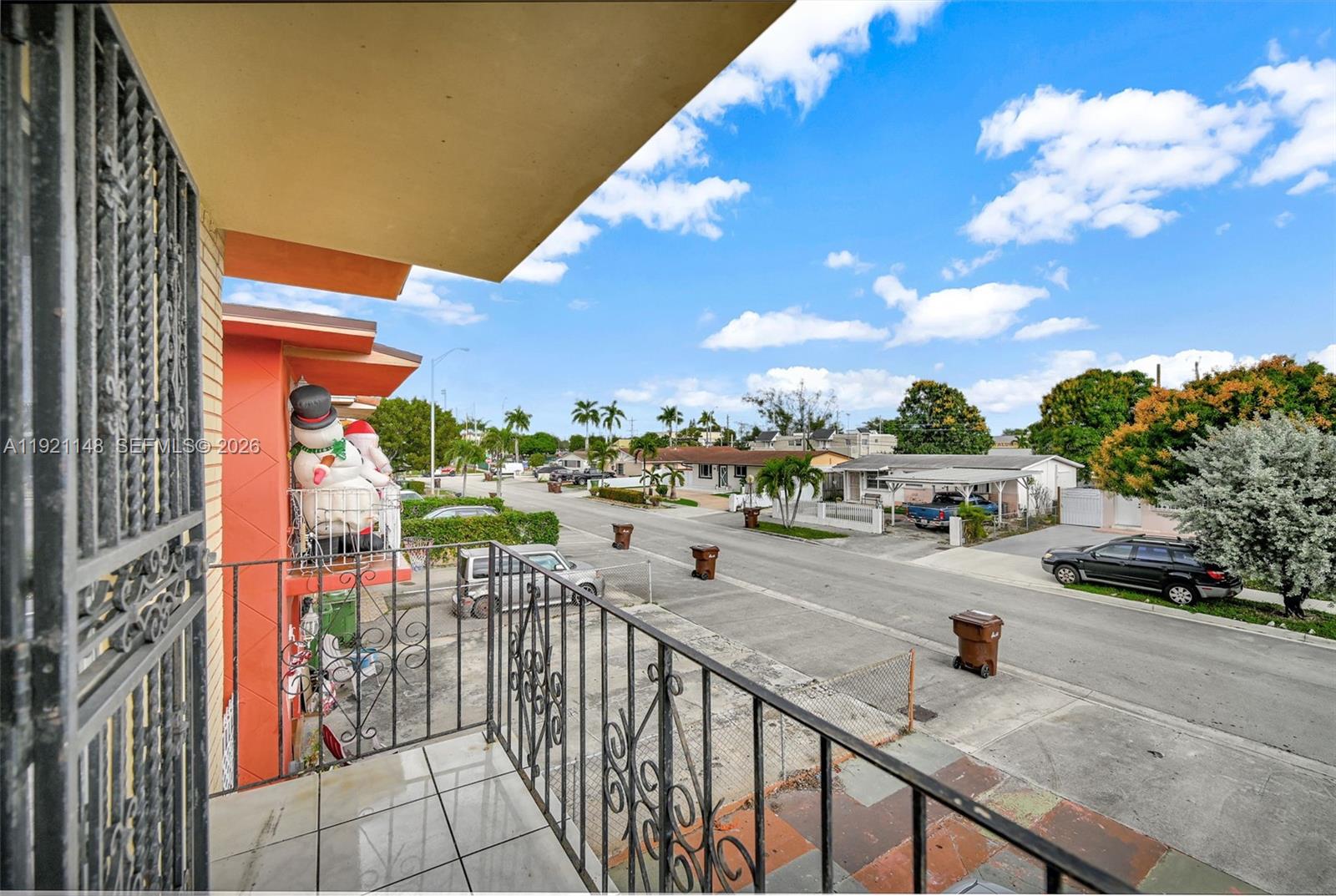 HIALEAH HOMESITES - Residential