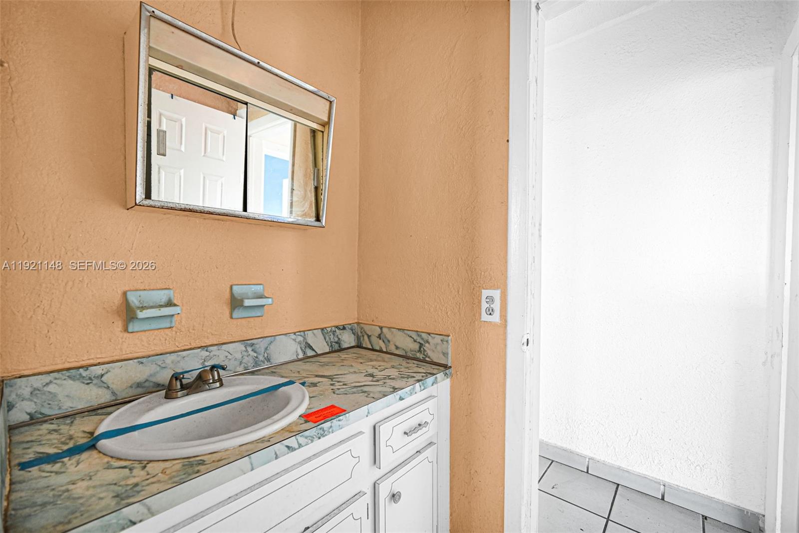 HIALEAH HOMESITES - Residential