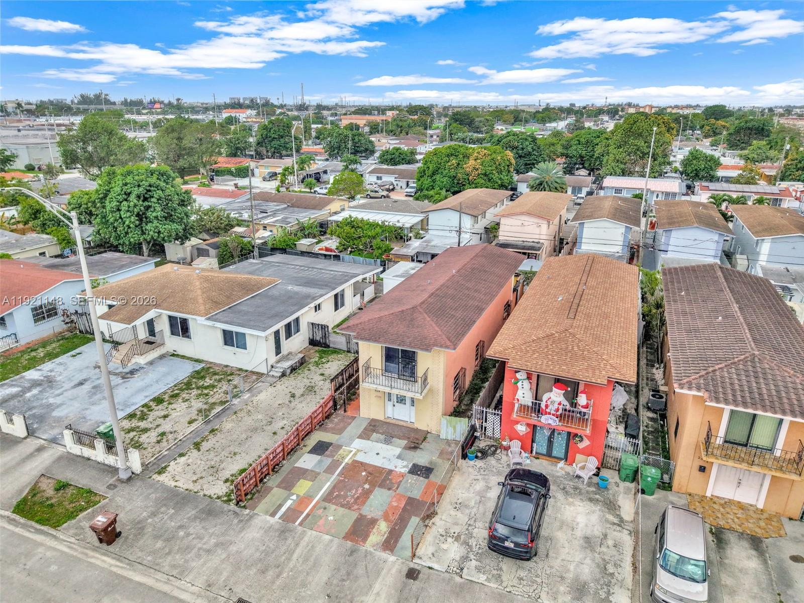 HIALEAH HOMESITES - Residential