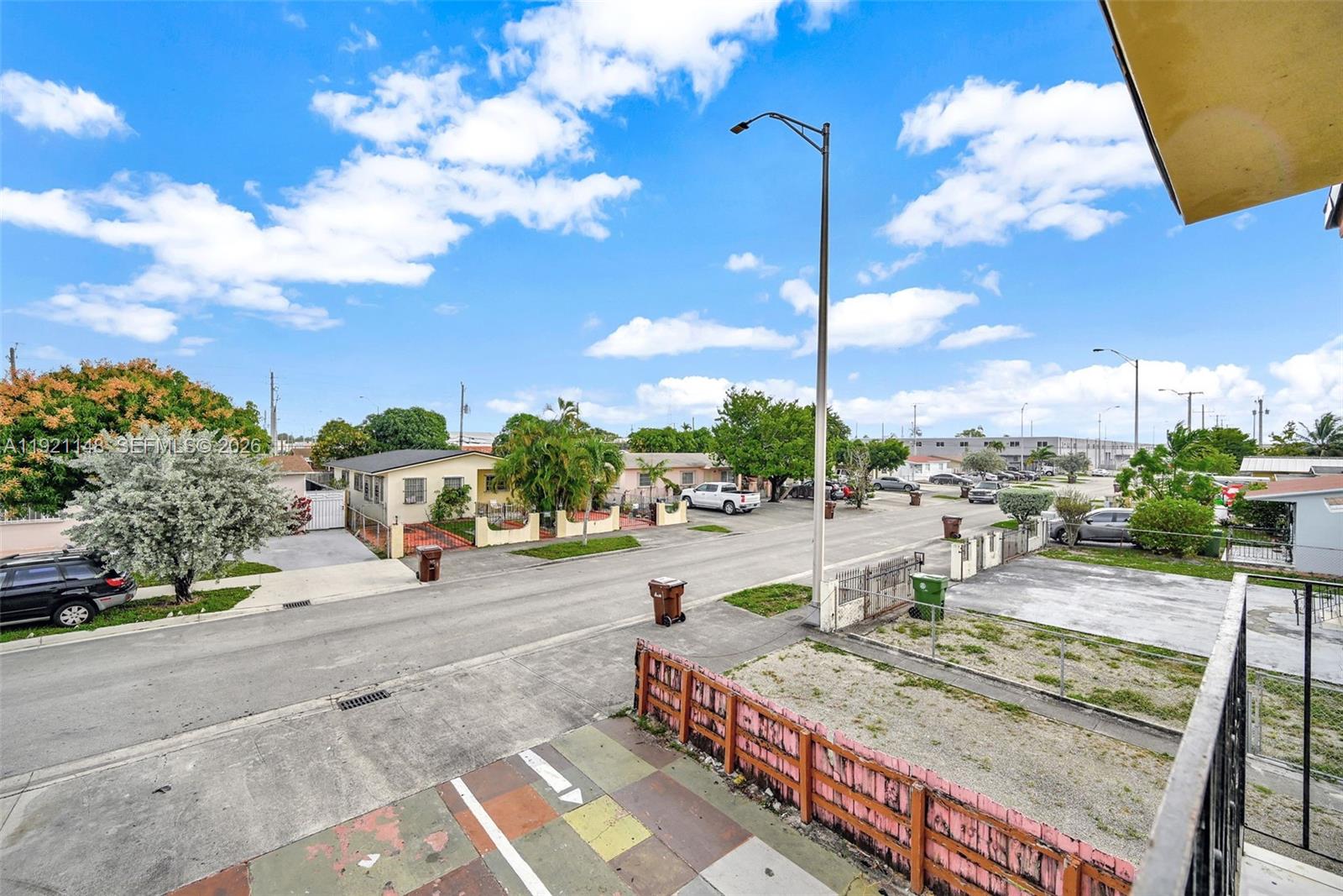 HIALEAH HOMESITES - Residential