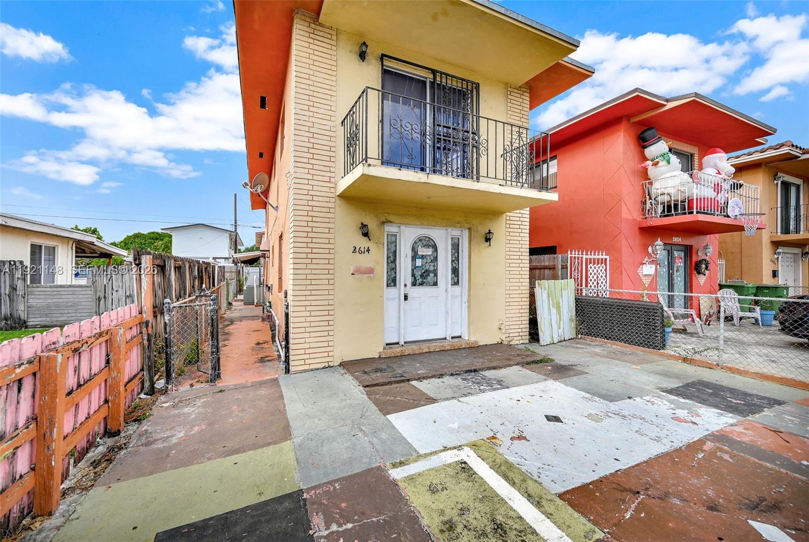 HIALEAH HOMESITES - Residential