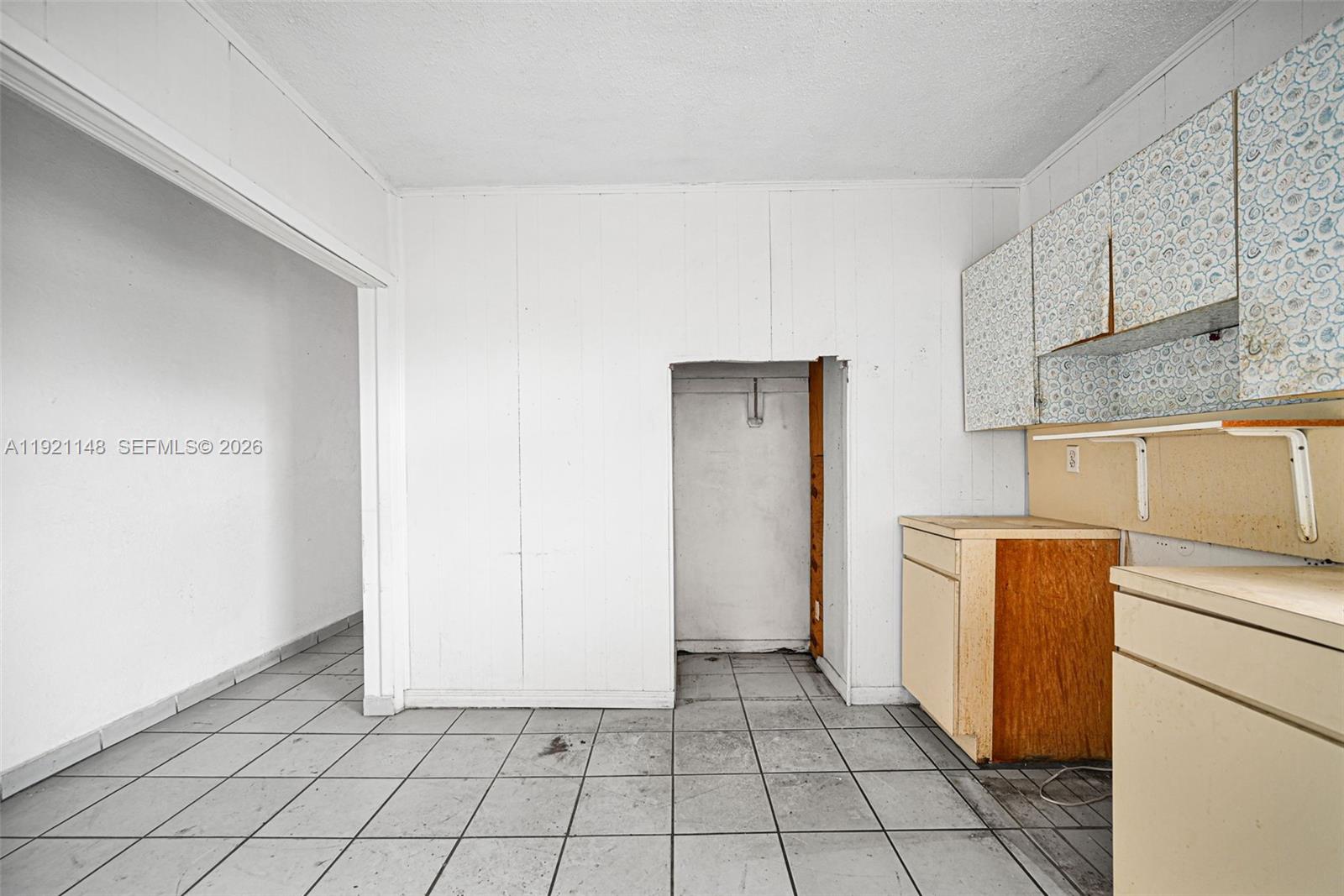 HIALEAH HOMESITES - Residential