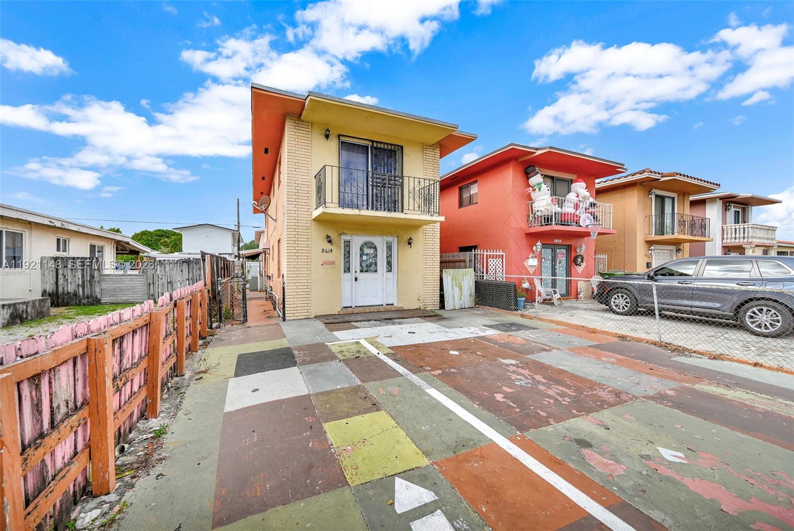 HIALEAH HOMESITES - Residential