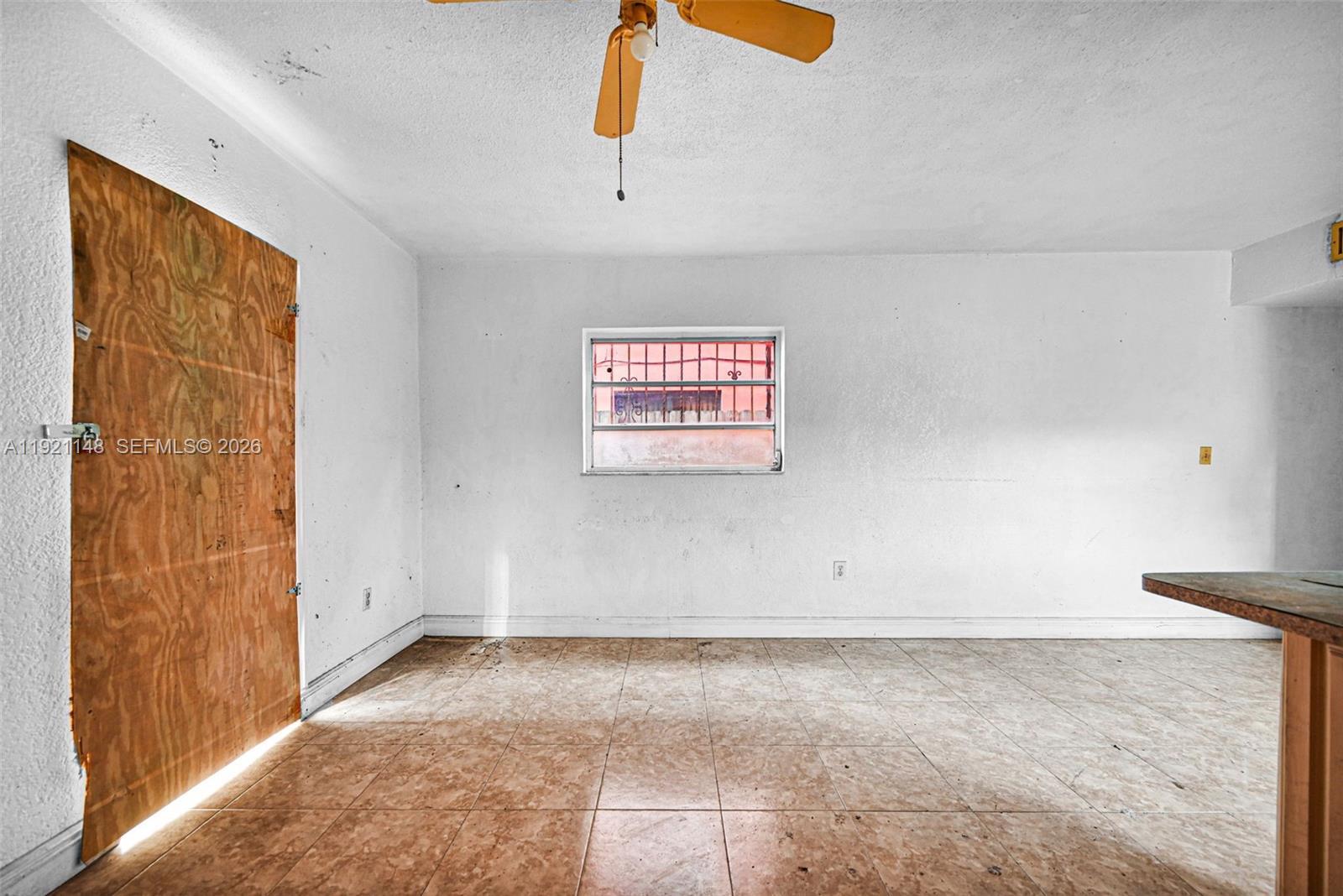 HIALEAH HOMESITES - Residential