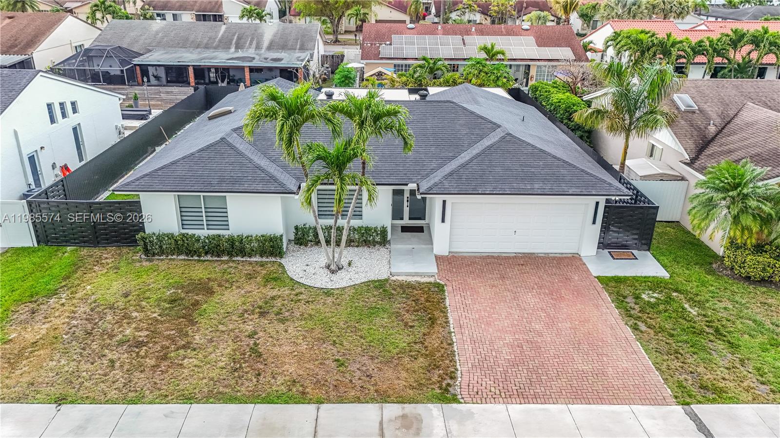 SHORES LINDGREN - Residential