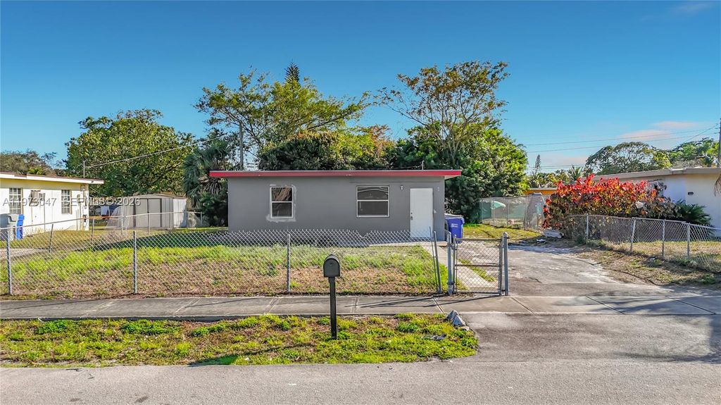 Photo of 2408 NW 8th St #0, Pompano Beach, FL 33069 (MLS # A11973047)