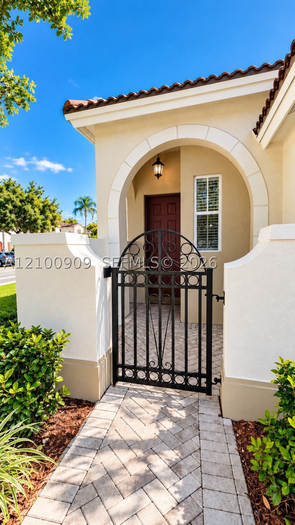2238 NE 42nd Cir 2238