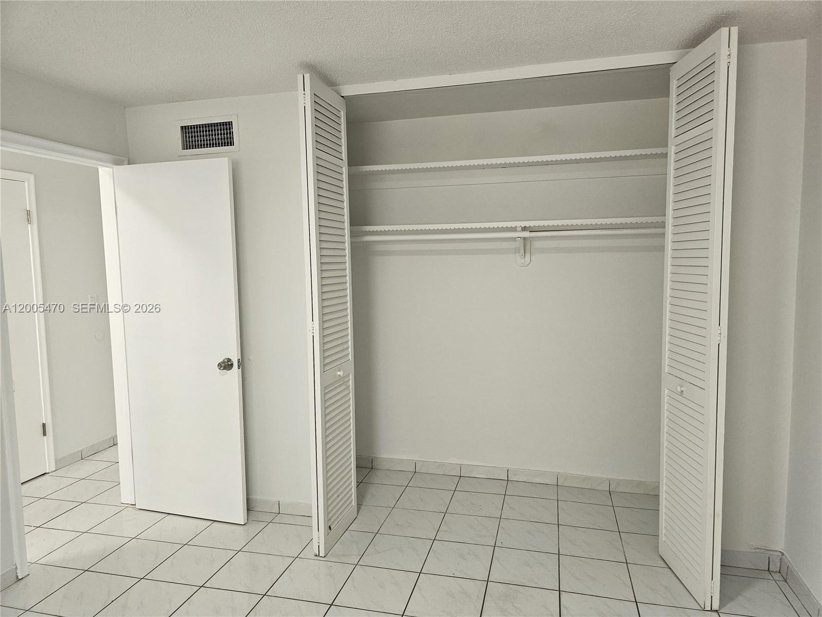 WILEY CONDO APTS - Residential Lease