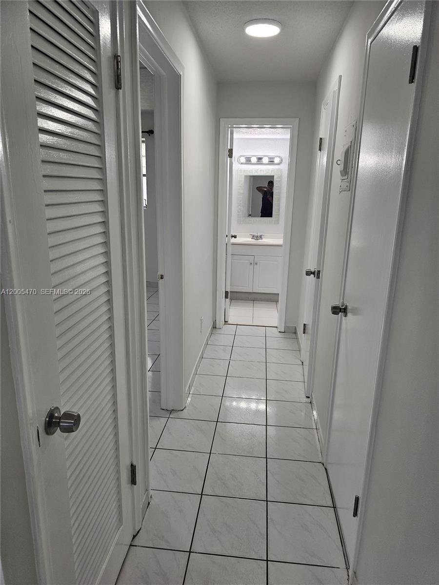 WILEY CONDO APTS - Residential Lease