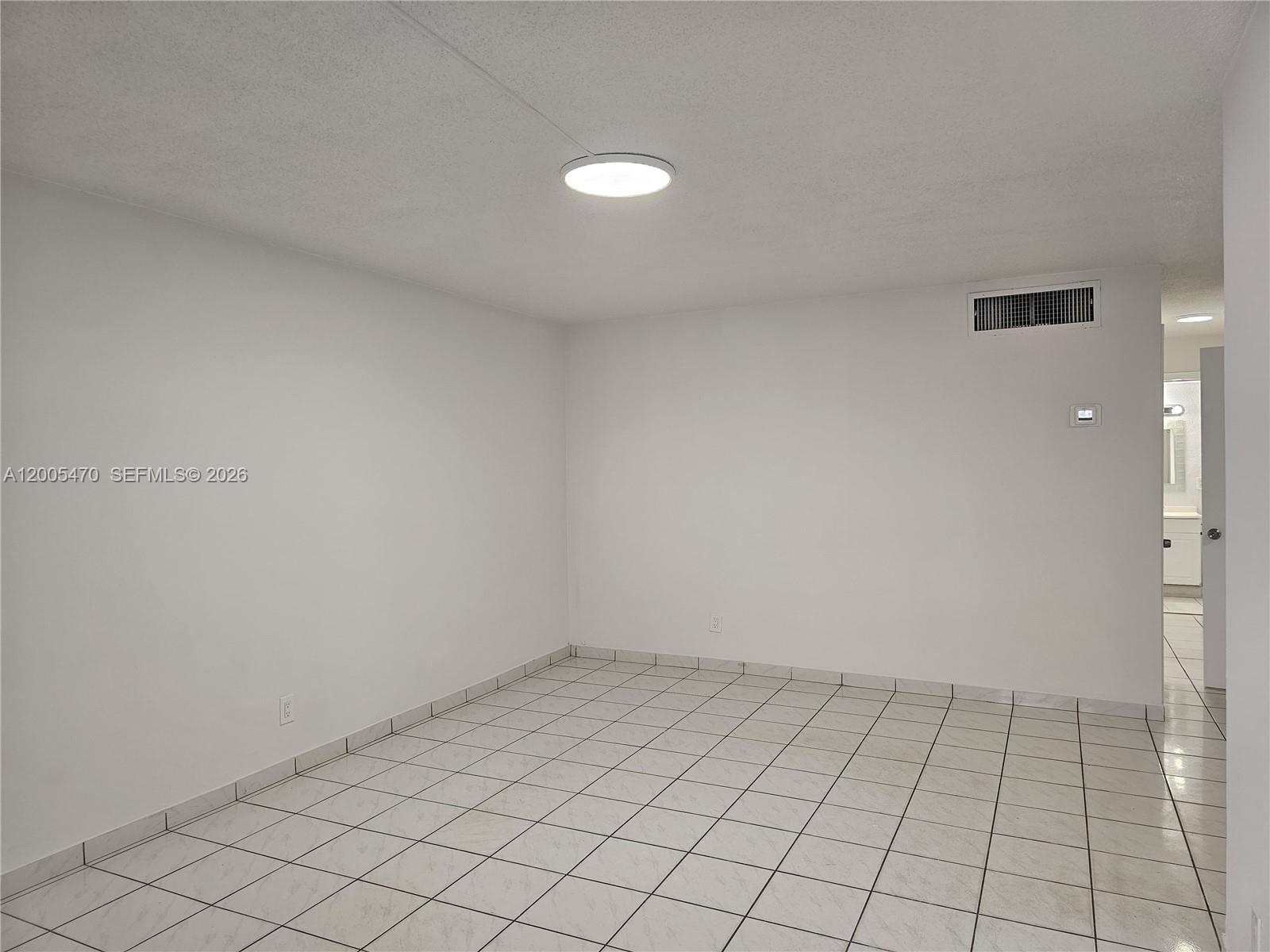 WILEY CONDO APTS - Residential Lease