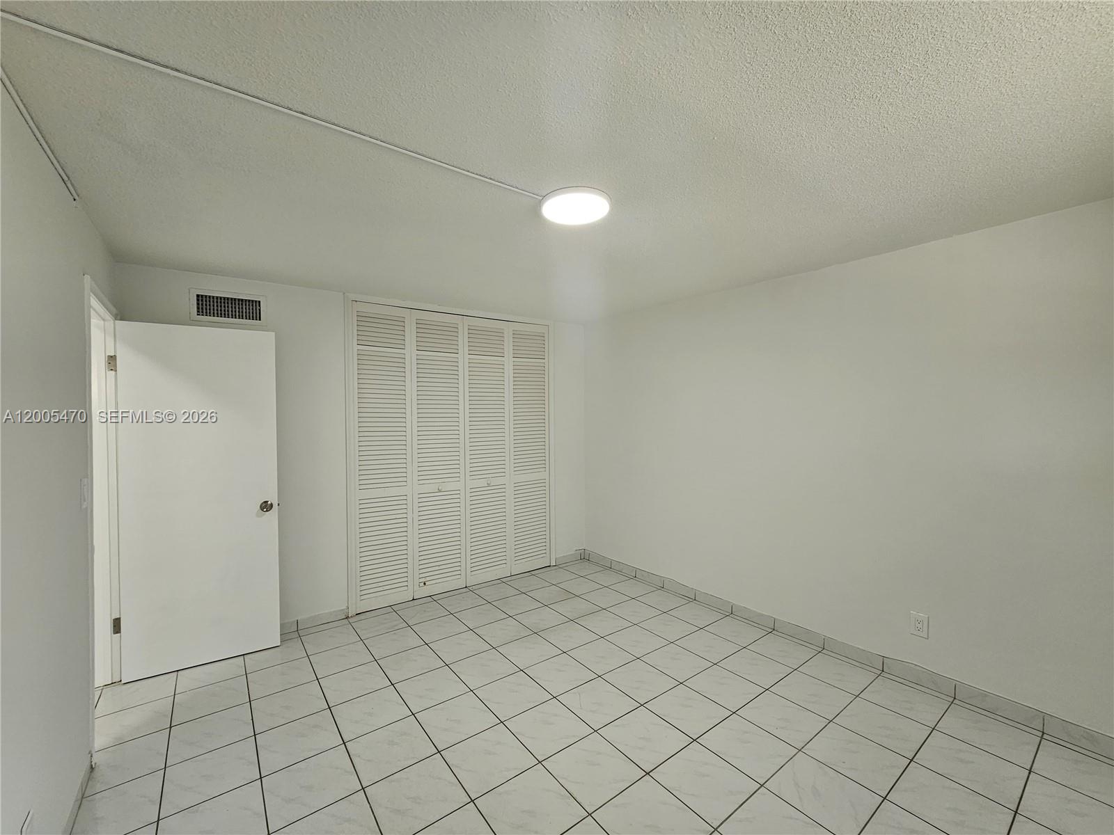 WILEY CONDO APTS - Residential Lease