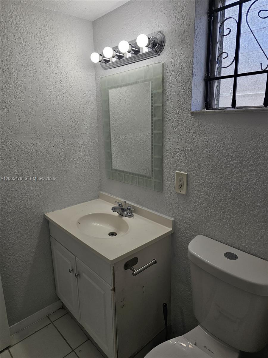 WILEY CONDO APTS - Residential Lease