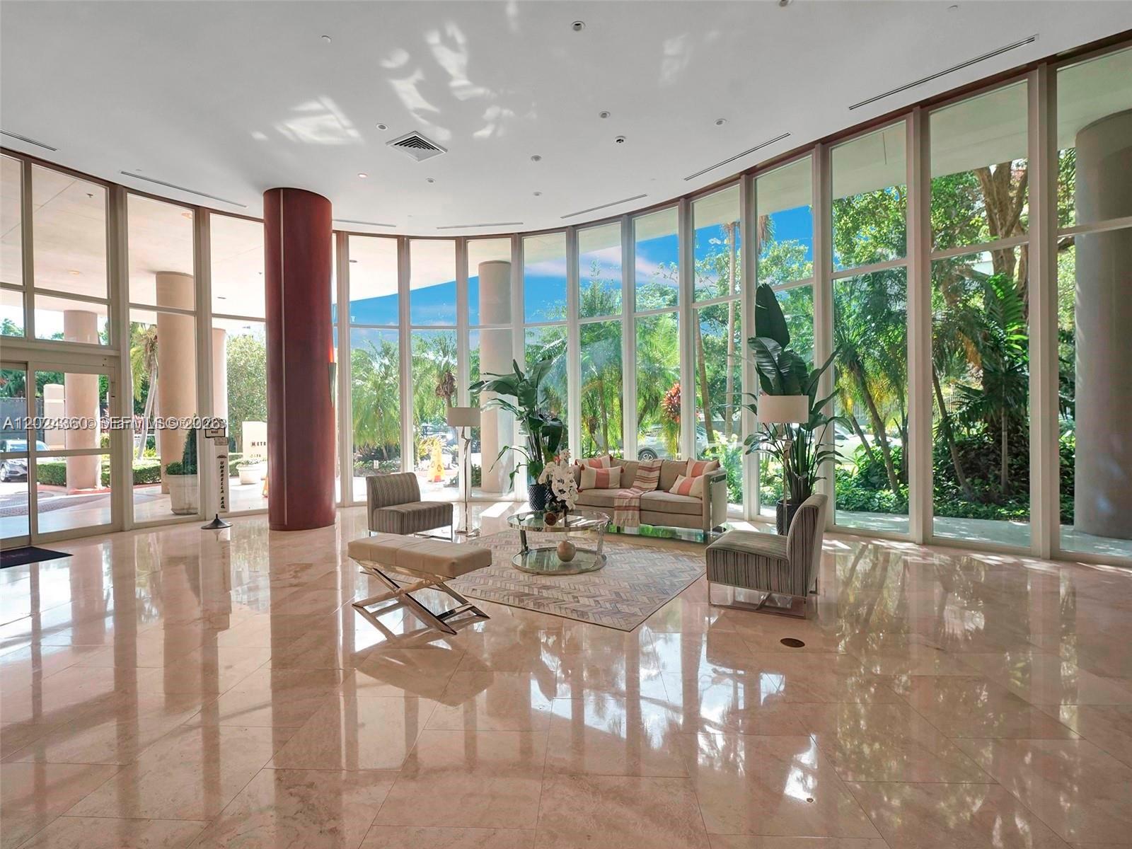 THE METROPOLITAN CONDO - Residential Lease