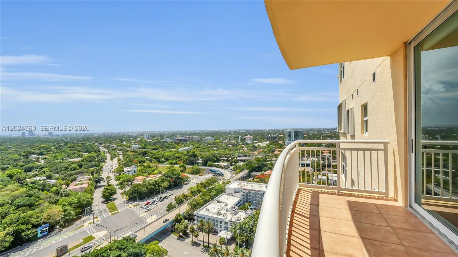 THE METROPOLITAN CONDO - Residential Lease