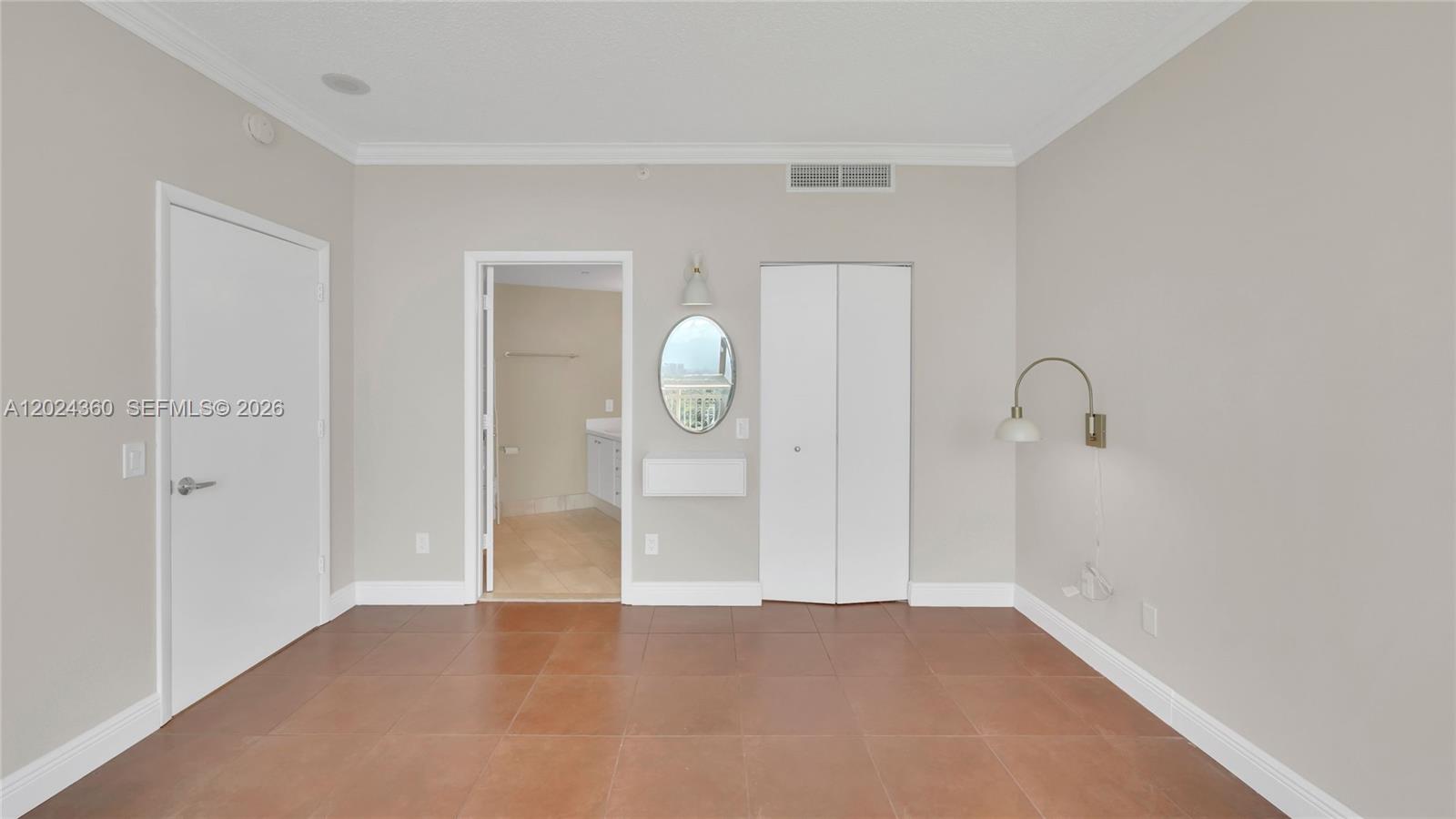 THE METROPOLITAN CONDO - Residential Lease