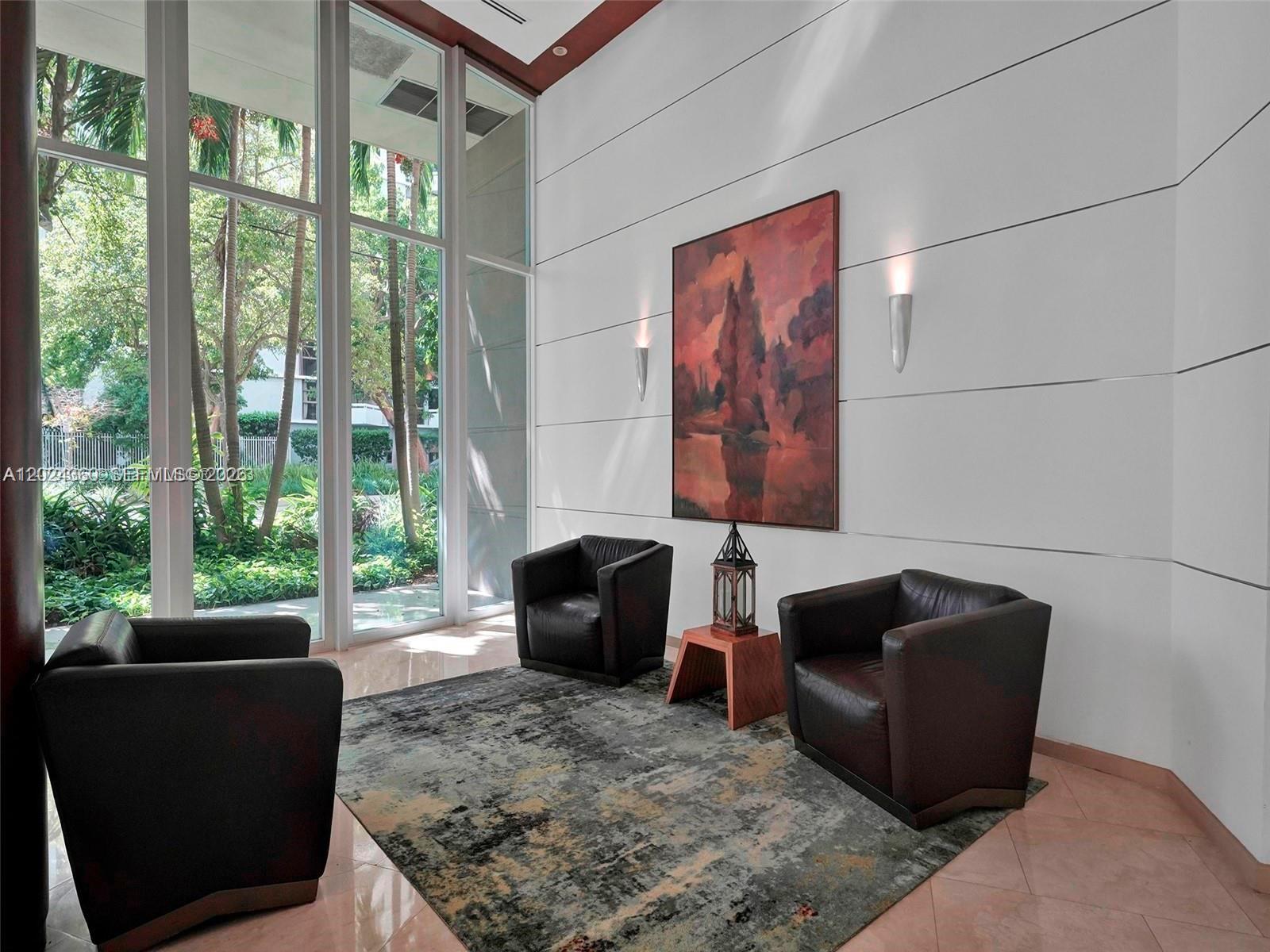 THE METROPOLITAN CONDO - Residential Lease