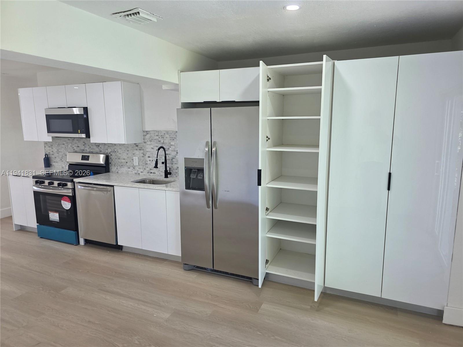 1221 Cleve H Dixon Ave.