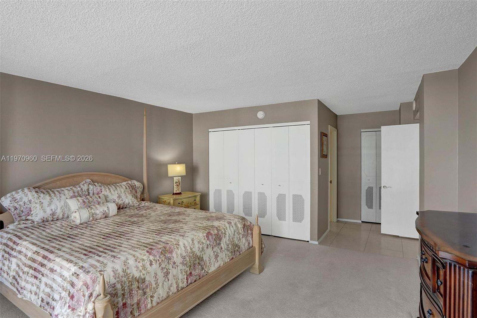 PLAZA SOUTH CONDO - Residential